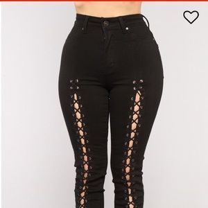 FASHION NOVA HIGHWAIST LACE UP JEANS
